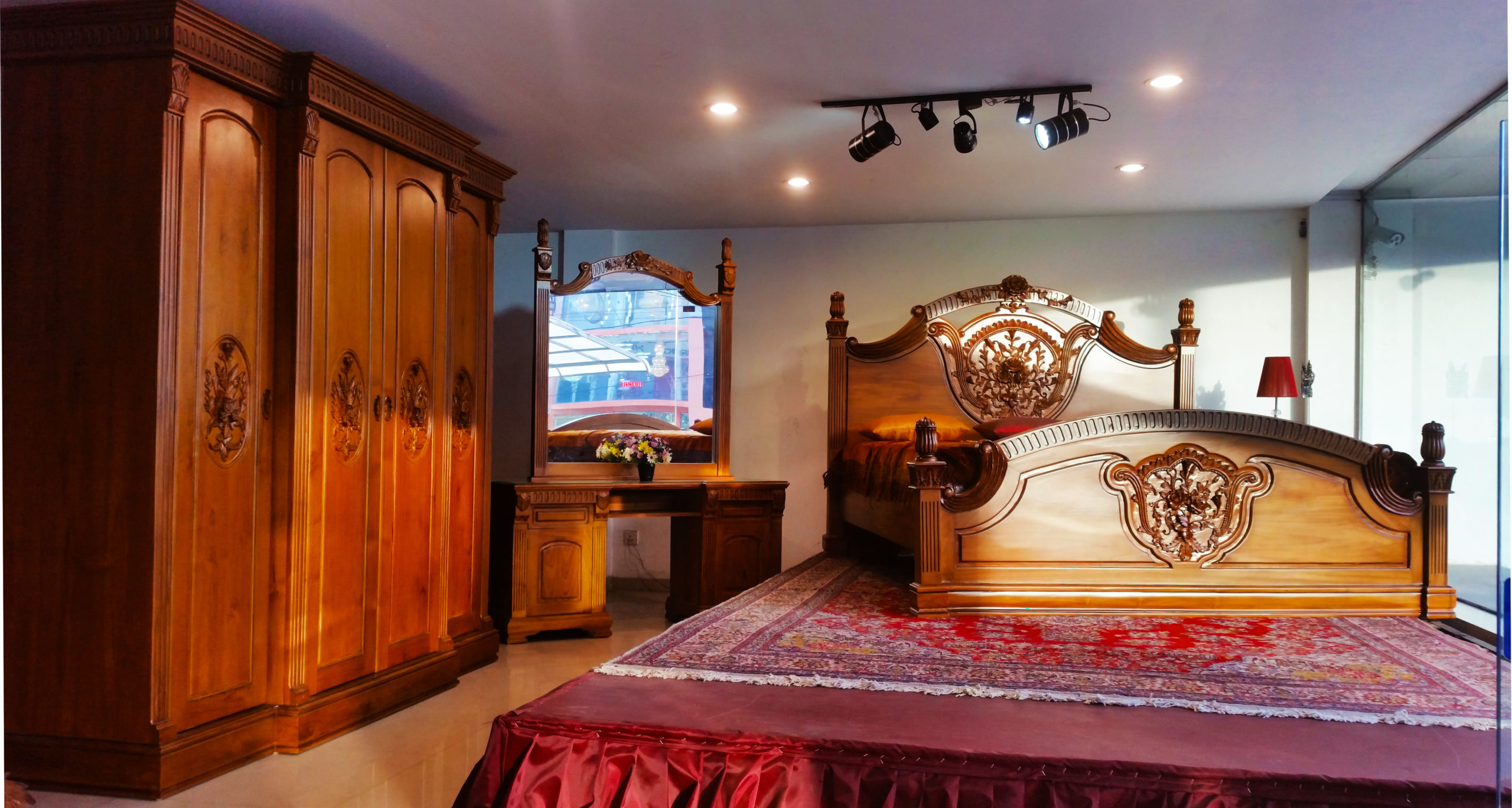 Kerang Rose Bedroom set