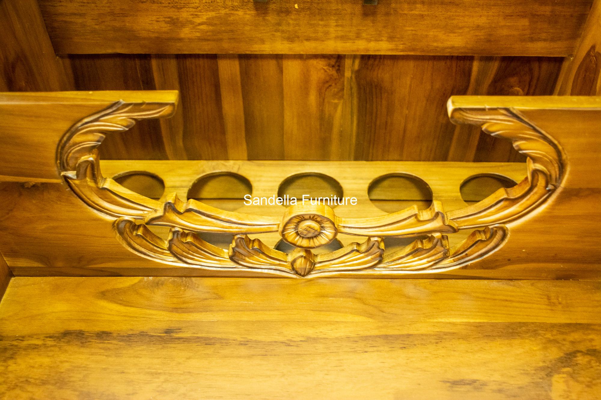 Wine storage compartment